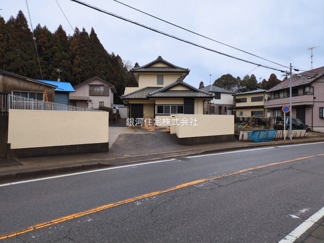 G00392109 千葉県千葉市緑区土気町 中古一戸建て 2149万円 土地面積297.00m² (約89.84坪) 建物面積118.15m² (約35.74坪) 間取り４ＬＤＫ 築年月1978年09月(築47年)【外観2】