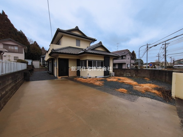 G00392109 千葉県千葉市緑区土気町 中古一戸建て 2149万円 土地面積297.00m² (約89.84坪) 建物面積118.15m² (約35.74坪) 間取り４ＬＤＫ 築年月1978年09月(築47年)【外観6】