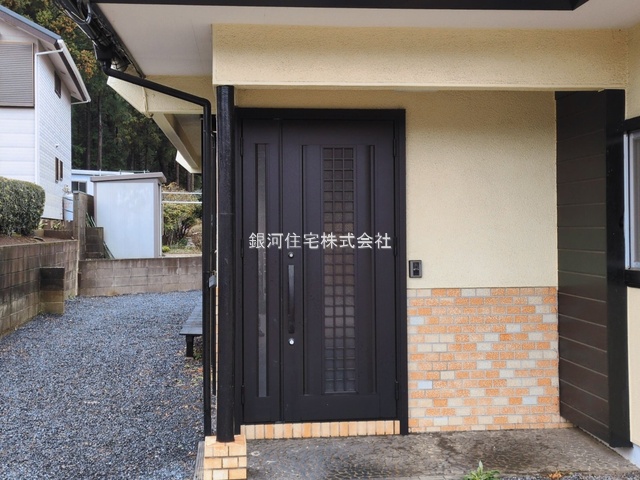 G00392109 千葉県千葉市緑区土気町 中古一戸建て 2149万円 土地面積297.00m² (約89.84坪) 建物面積118.15m² (約35.74坪) 間取り４ＬＤＫ 築年月1978年09月(築47年)【外観10】