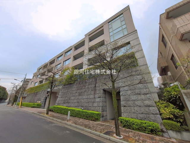 G00392268 東京都港区西麻布４丁目 中古マンション 5億1400万円 専有面積94.42m² (約28.56坪) 間取り２ＬＤＫ 所在階3階 築年月2000年02月(築26年)【外観12】