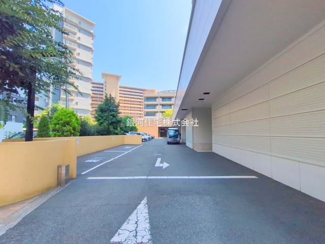 G00392301 神奈川県横浜市神奈川区栄町 中古マンション 1億1730万円 専有面積90.26m² (約27.30坪) 間取り３ＬＤＫ 所在階4階 築年月2003年09月(築22年)【外観12】