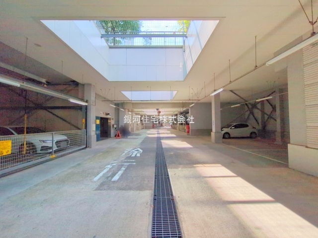 G00392301 神奈川県横浜市神奈川区栄町 中古マンション 1億1730万円 専有面積90.26m² (約27.30坪) 間取り３ＬＤＫ 所在階4階 築年月2003年09月(築22年)【外観13】