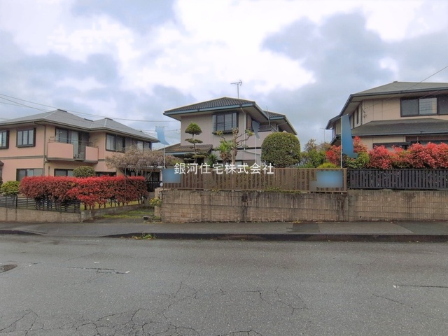 G00392429 千葉県木更津市畑沢南１丁目 中古一戸建て 2349万円 土地面積241.77m² (約73.13坪) 建物面積128.32m² (約38.81坪) 間取り４ＬＤＫ 築年月1995年02月(築31年)【外観7】