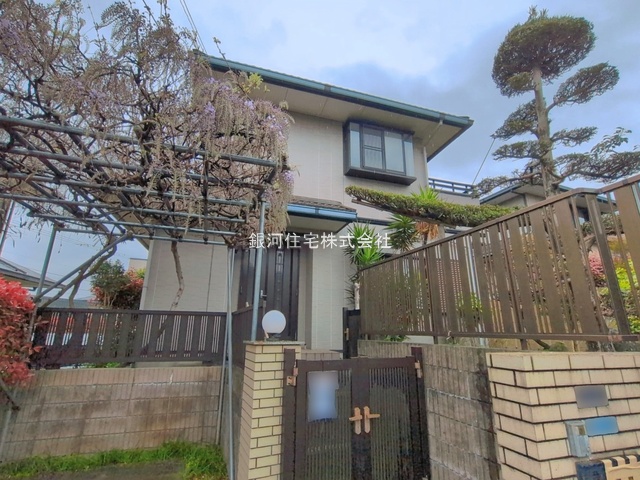G00392429 千葉県木更津市畑沢南１丁目 中古一戸建て 2349万円 土地面積241.77m² (約73.13坪) 建物面積128.32m² (約38.81坪) 間取り４ＬＤＫ 築年月1995年02月(築31年)【外観12】