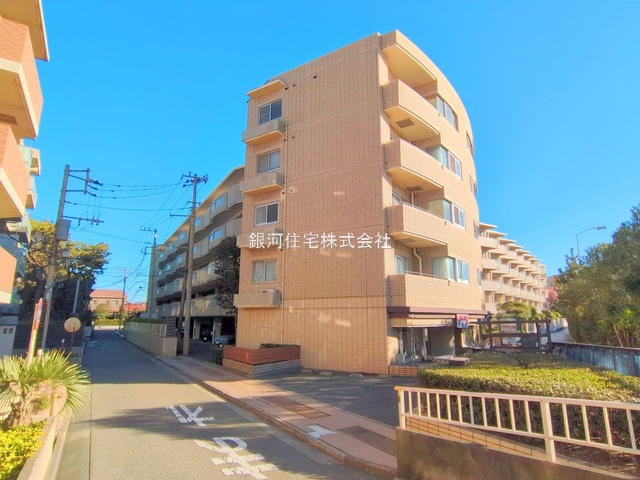 G00392591 神奈川県藤沢市鵠沼海岸２丁目 中古マンション 5999万円 専有面積87.36m² (約26.42坪) 間取り３ＬＤＫ 所在階2階 築年月1991年11月(築34年)【外観2】