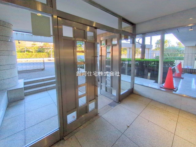 G00392591 神奈川県藤沢市鵠沼海岸２丁目 中古マンション 5999万円 専有面積87.36m² (約26.42坪) 間取り３ＬＤＫ 所在階2階 築年月1991年11月(築34年)【外観5】