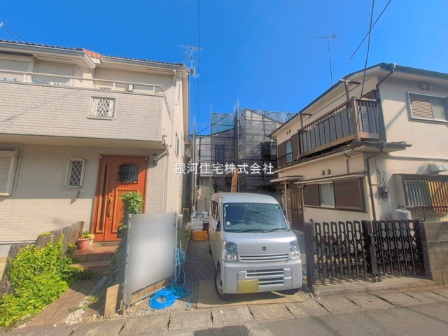 G00392599 神奈川県大和市西鶴間２丁目 新築一戸建て 4980万円 土地面積110.36m² (約33.38坪) 建物面積98.53m² (約29.80坪) 間取り４ＬＤＫ 築年月2026年07月【外観2】