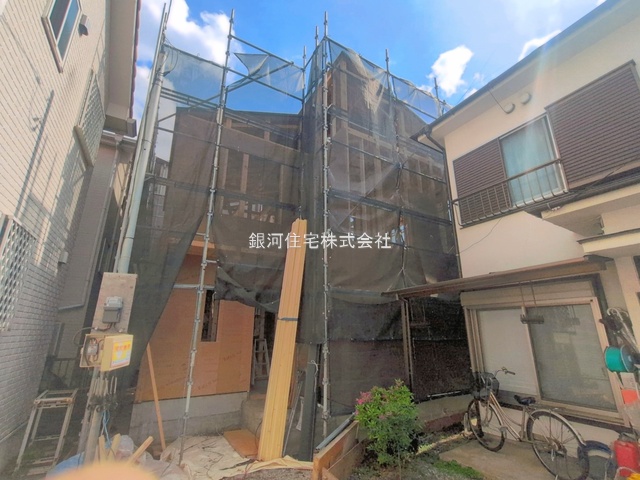 G00392599 神奈川県大和市西鶴間２丁目 新築一戸建て 4980万円 土地面積110.36m² (約33.38坪) 建物面積98.53m² (約29.80坪) 間取り４ＬＤＫ 築年月2026年07月【外観7】
