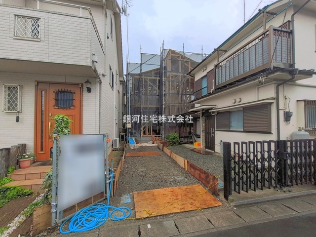 G00392599 神奈川県大和市西鶴間２丁目 新築一戸建て 4980万円 土地面積110.36m² (約33.38坪) 建物面積98.53m² (約29.80坪) 間取り４ＬＤＫ 築年月2026年07月【外観11】