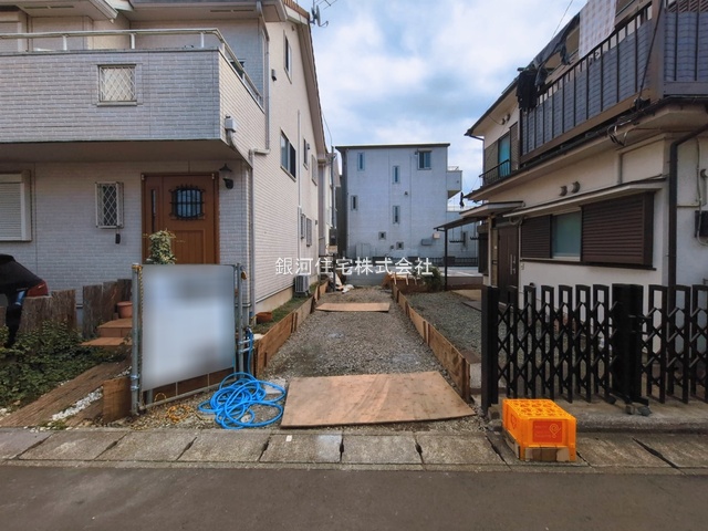 G00392599 神奈川県大和市西鶴間２丁目 新築一戸建て 4980万円 土地面積110.36m² (約33.38坪) 建物面積98.53m² (約29.80坪) 間取り４ＬＤＫ 築年月2026年07月【外観14】
