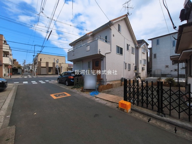G00392599 神奈川県大和市西鶴間２丁目 新築一戸建て 4980万円 土地面積110.36m² (約33.38坪) 建物面積98.53m² (約29.80坪) 間取り４ＬＤＫ 築年月2026年07月【外観15】