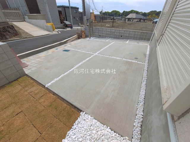 G00392621 神奈川県横浜市瀬谷区北新 新築一戸建て 5480万円 土地面積130.72m² (約39.54坪) 建物面積98.12m² (約29.68坪) 間取り４ＬＤＫ 築年月2026年04月(築１年以内)【外観14】