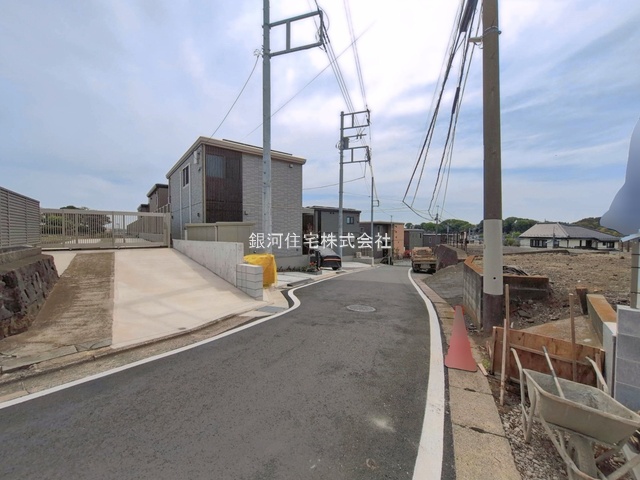 G00392621 神奈川県横浜市瀬谷区北新 新築一戸建て 5480万円 土地面積130.72m² (約39.54坪) 建物面積98.12m² (約29.68坪) 間取り４ＬＤＫ 築年月2026年04月(築１年以内)【外観18】