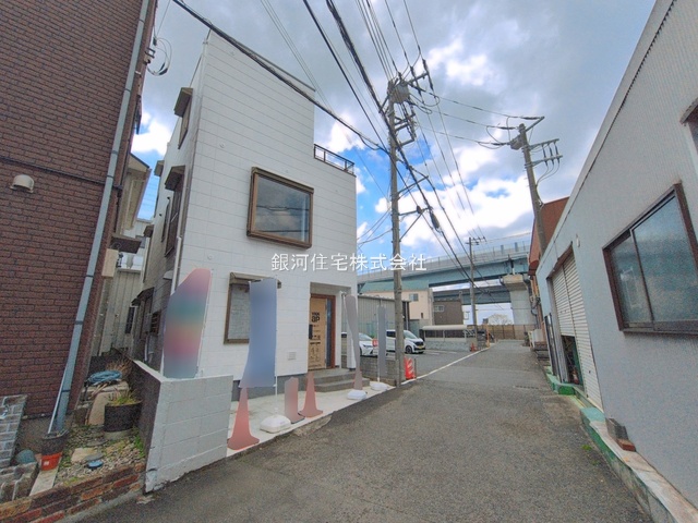 G00392737 神奈川県高座郡寒川町一之宮５丁目 中古一戸建て 2499万円 土地面積78.10m² (約23.62坪) 建物面積115.46m² (約34.92坪) 間取り４ＬＤＫ 築年月1989年10月(築36年)【外観5】