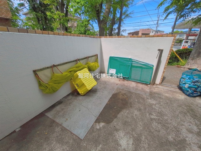 G00393380 神奈川県藤沢市大鋸 中古マンション 2299万円 専有面積67.20m² (約20.32坪) 間取り２ＬＤＫ 所在階3階 築年月1982年03月(築44年)【外観6】