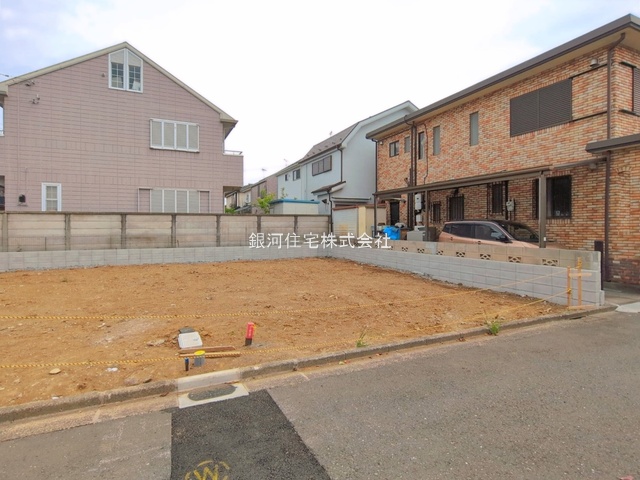 G00393535 東京都東久留米市氷川台２丁目 新築一戸建て 4190万円 土地面積87.23m² (約26.38坪) 建物面積69.14m² (約20.91坪) 間取り３ＬＤＫ 築年月2026年07月【外観4】
