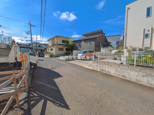 G00393536 神奈川県秦野市渋沢上２丁目 新築一戸建て 3880万円 土地面積195.22m² (約59.05坪) 建物面積106.87m² (約32.32坪) 間取り４ＬＤＫ 築年月2026年08月【外観5】