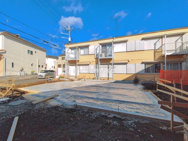 G00393536 神奈川県秦野市渋沢上２丁目 新築一戸建て 3880万円 土地面積195.22m² (約59.05坪) 建物面積106.87m² (約32.32坪) 間取り４ＬＤＫ 築年月2026年08月【外観9】