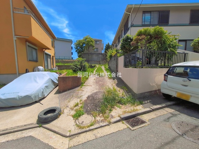 G00393916 神奈川県横浜市栄区長沼町 新築一戸建て 6780万円 土地面積316.73m² (約95.81坪) 建物面積101.02m² (約30.55坪) 間取り４ＬＤＫ 築年月2026年09月【外観2】
