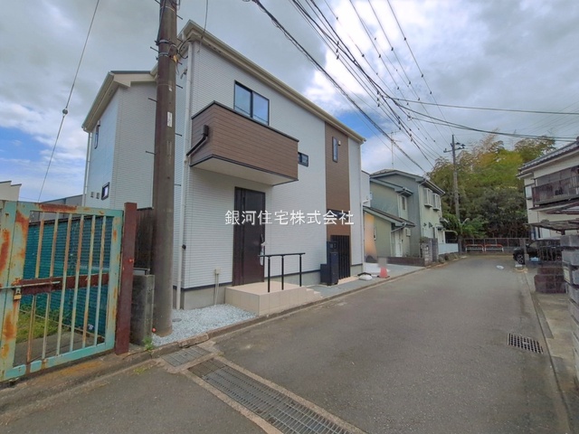 G00393917 神奈川県相模原市南区下溝 新築一戸建て 3790万円 土地面積122.78m² (約37.14坪) 建物面積98.12m² (約29.68坪) 間取り４ＬＤＫ 築年月2026年03月(築１年以内)【外観8】