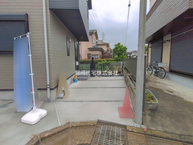 G00393931 神奈川県横浜市泉区中田南５丁目 新築一戸建て 4590万円 土地面積105.87m² (約32.02坪) 建物面積99.36m² (約30.05坪) 築年月2026年06月(築１年以内)【外観9】