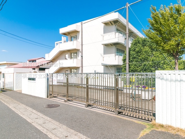 G00393931 神奈川県横浜市泉区中田南５丁目 新築一戸建て 4590万円 土地面積105.87m² (約32.02坪) 建物面積99.36m² (約30.05坪) 築年月2026年06月(築１年以内)【周辺環境】横浜市立汲沢中学校