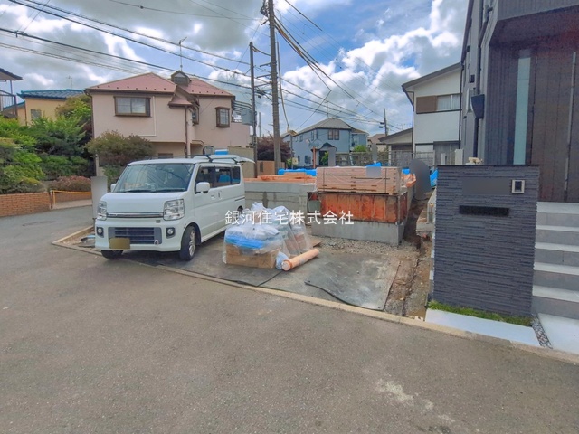 G00393963 神奈川県藤沢市大鋸３丁目 新築一戸建て 5080万円 土地面積113.71m² (約34.39坪) 建物面積90.66m² (約27.42坪) 間取り４ＬＤＫ 築年月2026年08月【外観7】