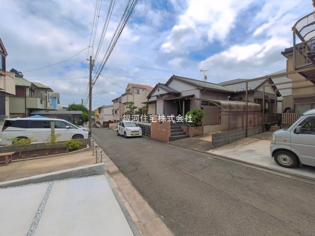 G00393969 神奈川県横浜市泉区下和泉３丁目 新築一戸建て 4990万円 土地面積153.16m² (約46.33坪) 建物面積109.30m² (約33.06坪) 間取り４ＬＤＫ 築年月2026年05月(築１年以内)【外観12】