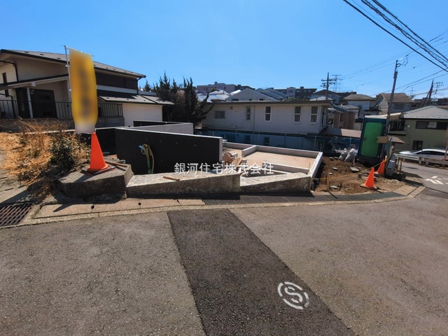 G00393983 神奈川県横浜市旭区東希望が丘 新築一戸建て 6799万円 土地面積163.69m² (約49.51坪) 建物面積108.89m² (約32.93坪) 間取り４ＬＤＫ 築年月2026年05月(築１年以内)【外観14】