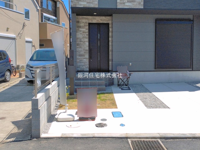 G00393984 神奈川県茅ヶ崎市柳島２丁目 新築一戸建て 5199万円 土地面積111.19m² (約33.63坪) 建物面積108.47m² (約32.81坪) 間取り４ＬＤＫ 築年月2026年04月(築１年以内)【外観5】