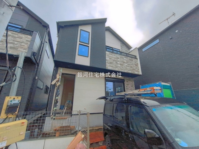 G00393986 神奈川県横浜市泉区新橋町 新築一戸建て 5699万円 土地面積111.02m² (約33.58坪) 建物面積97.71m² (約29.55坪) 間取り４ＬＤＫ 築年月2026年06月(築１年以内)【外観16】