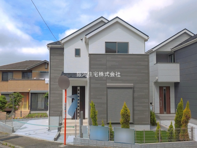 G00393987 神奈川県横浜市旭区金が谷２丁目 新築一戸建て 4880万円 土地面積126.80m² (約38.35坪) 建物面積93.57m² (約28.30坪) 間取り４ＬＤＫ 築年月2026年03月(築１年以内)【外観9】