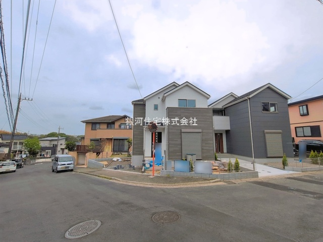 G00393987 神奈川県横浜市旭区金が谷２丁目 新築一戸建て 4880万円 土地面積126.80m² (約38.35坪) 建物面積93.57m² (約28.30坪) 間取り４ＬＤＫ 築年月2026年03月(築１年以内)【外観16】
