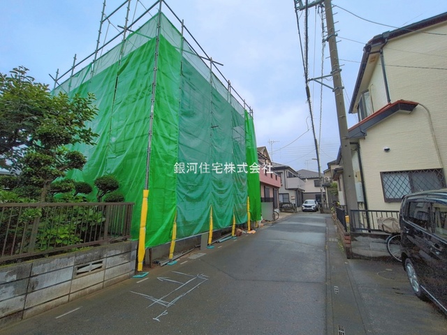 G00394113 埼玉県越谷市大字大泊 新築一戸建て 5099万円 土地面積109.87m² (約33.23坪) 建物面積109.71m² (約33.18坪) 間取り４ＬＤＫ 築年月2026年07月【外観3】