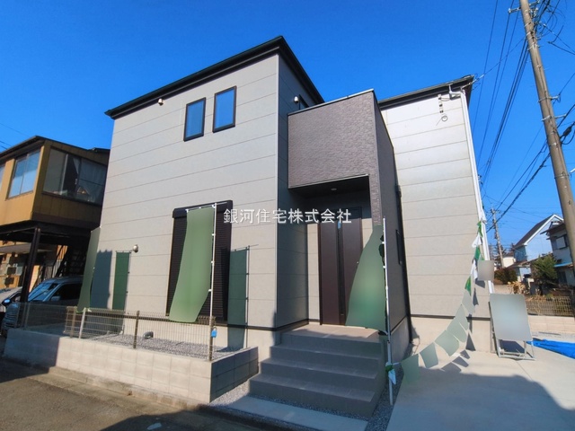 G00394606 埼玉県上尾市小泉７丁目 新築一戸建て 3298万円 土地面積119.37m² (約36.10坪) 建物面積104.33m² (約31.55坪) 間取り３ＬＤＫ 築年月2026年01月(築１年以内)