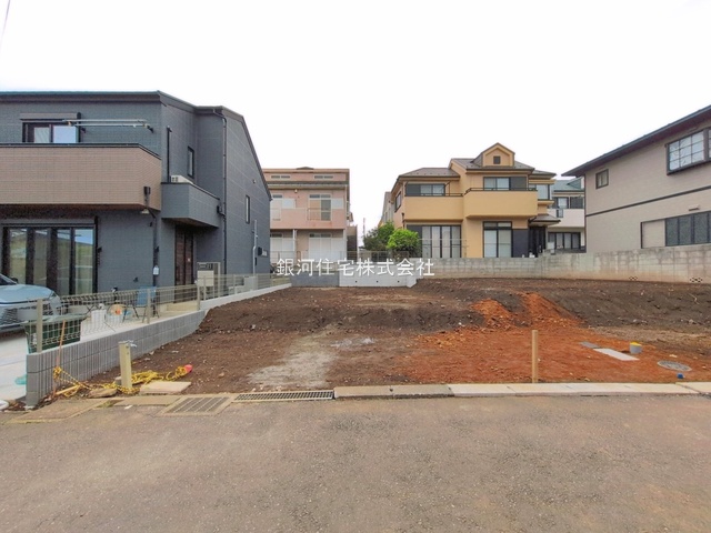 G00396045 東京都調布市深大寺東町３丁目 新築一戸建て 5590万円 土地面積92.11m² (約27.86坪) 建物面積73.27m² (約22.16坪) 間取り３ＬＤＫ 築年月2026年08月【外観17】