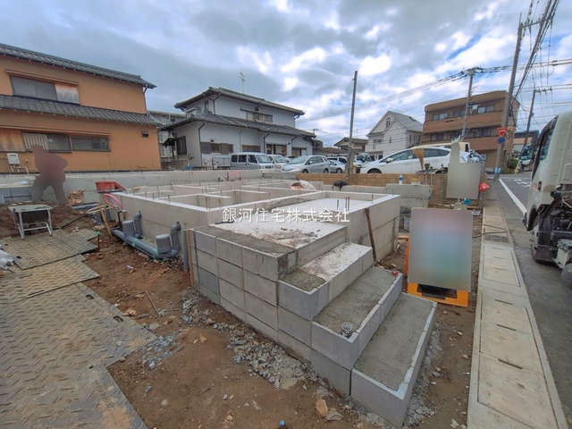 G00396231 千葉県市川市下新宿 新築一戸建て 6590万円 土地面積57.86m² (約17.50坪) 建物面積98.06m² (約29.66坪) 間取り２ＳＬＤＫ 築年月2026年08月(築１年以内)【外観11】