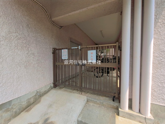 G00397079 東京都目黒区青葉台４丁目 中古マンション 4998万円 専有面積35.88m² (約10.85坪) 間取り１ＬＤＫ 所在階2階 築年月1977年05月(築49年)【外観10】
