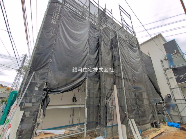 G00397193 埼玉県さいたま市大宮区寿能町２丁目 新築一戸建て 6180万円 土地面積90.43m² (約27.35坪) 建物面積97.90m² (約29.61坪) 間取り３ＬＤＫ 築年月2026年09月【外観9】