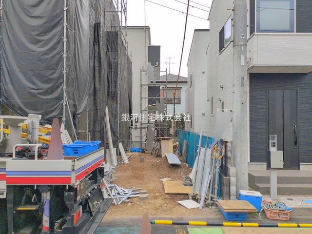 G00397194 埼玉県さいたま市大宮区寿能町２丁目 新築一戸建て 5880万円 土地面積105.00m² (約31.76坪) 建物面積98.11m² (約29.67坪) 築年月2026年08月(築１年以内)【外観5】