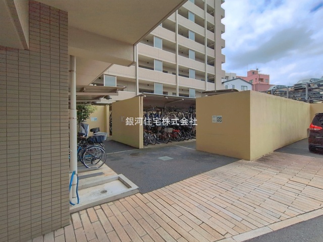 G00397314 東京都葛飾区亀有３丁目 中古マンション 7999万円 専有面積70.20m² (約21.23坪) 間取り３ＬＤＫ 所在階10階 築年月2006年01月(築20年)【外観8】