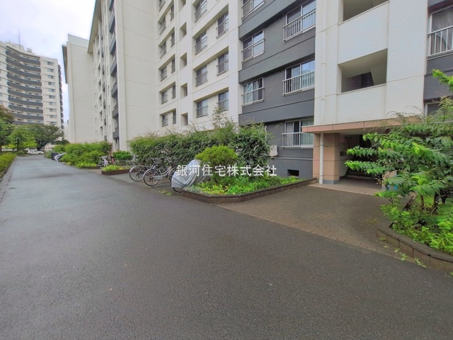 G00397491 神奈川県横浜市戸塚区俣野町 中古マンション 2199万円 専有面積72.23m² (約21.84坪) 間取り４ＬＤＫ 所在階7階 築年月1974年07月(築52年)【外観15】
