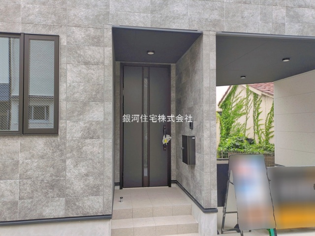 G00398192 東京都荒川区東尾久１丁目 新築一戸建て 8699万円 土地面積54.71m² (約16.54坪) 建物面積106.12m² (約32.10坪) 間取り４ＬＤＫ 築年月2026年05月(築１年以内)【外観11】
