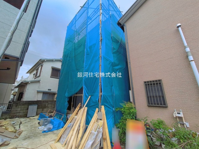 東六月町