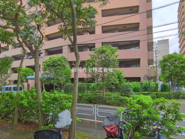 G00398372 東京都江戸川区西葛西３丁目 中古マンション 6499万円 専有面積56.37m² (約17.05坪) 間取り３ＬＤＫ 所在階12階 築年月2000年09月(築26年)【外観6】