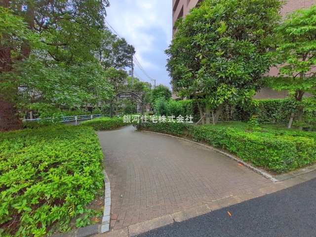 G00398372 東京都江戸川区西葛西３丁目 中古マンション 6499万円 専有面積56.37m² (約17.05坪) 間取り３ＬＤＫ 所在階12階 築年月2000年09月(築26年)【外観7】