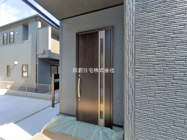 G00398377 東京都八王子市館町 新築一戸建て 3799万円 土地面積185.11m² (約55.99坪) 建物面積102.87m² (約31.11坪) 間取り４ＬＤＫ 築年月2026年09月(築１年以内)【外観12】