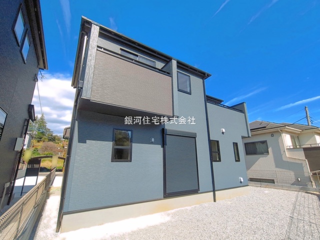 G00398377 東京都八王子市館町 新築一戸建て 3799万円 土地面積185.11m² (約55.99坪) 建物面積102.87m² (約31.11坪) 間取り４ＬＤＫ 築年月2026年09月(築１年以内)【外観13】