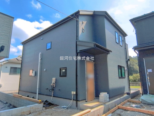 G00398377 東京都八王子市館町 新築一戸建て 3799万円 土地面積185.11m² (約55.99坪) 建物面積102.87m² (約31.11坪) 間取り４ＬＤＫ 築年月2026年09月(築１年以内)【外観14】