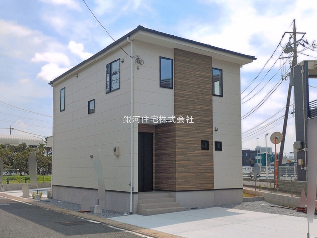 G00398448 埼玉県草加市谷塚町 新築一戸建て 5499万円 土地面積151.51m² (約45.83坪) 建物面積105.54m² (約31.92坪) 間取り４ＬＤＫ 築年月2026年07月(築１年以内)